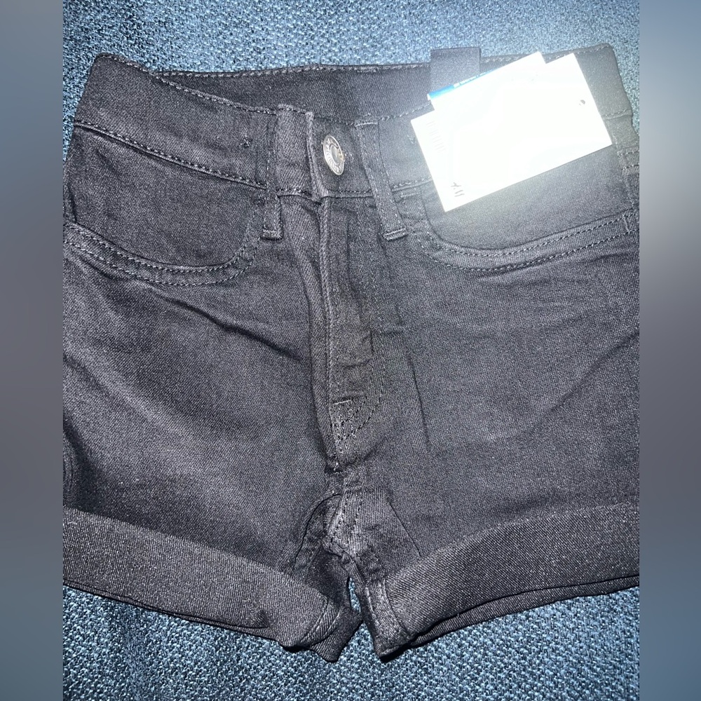 NWT H&M Slim Fit Black Denim Shorts